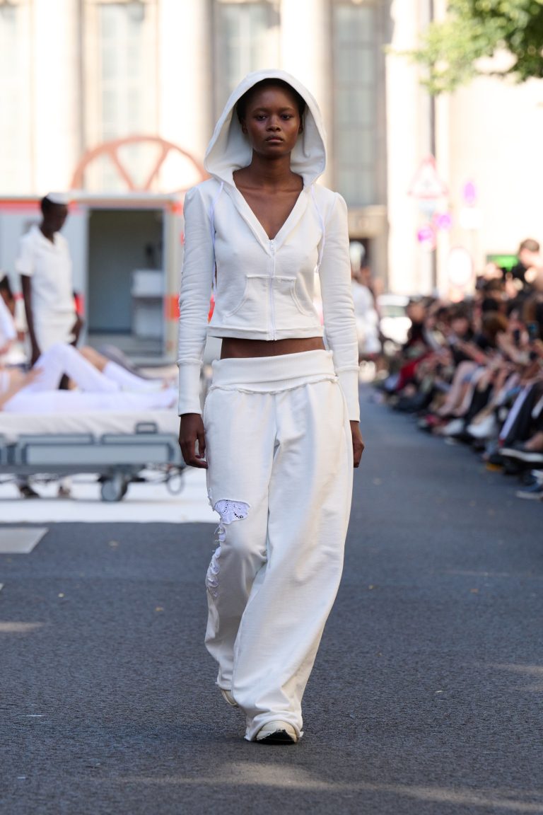 Platte x Clara Colette Miramon_SS26_Look001_by_ James Cochrane_for_BFW_PRESS