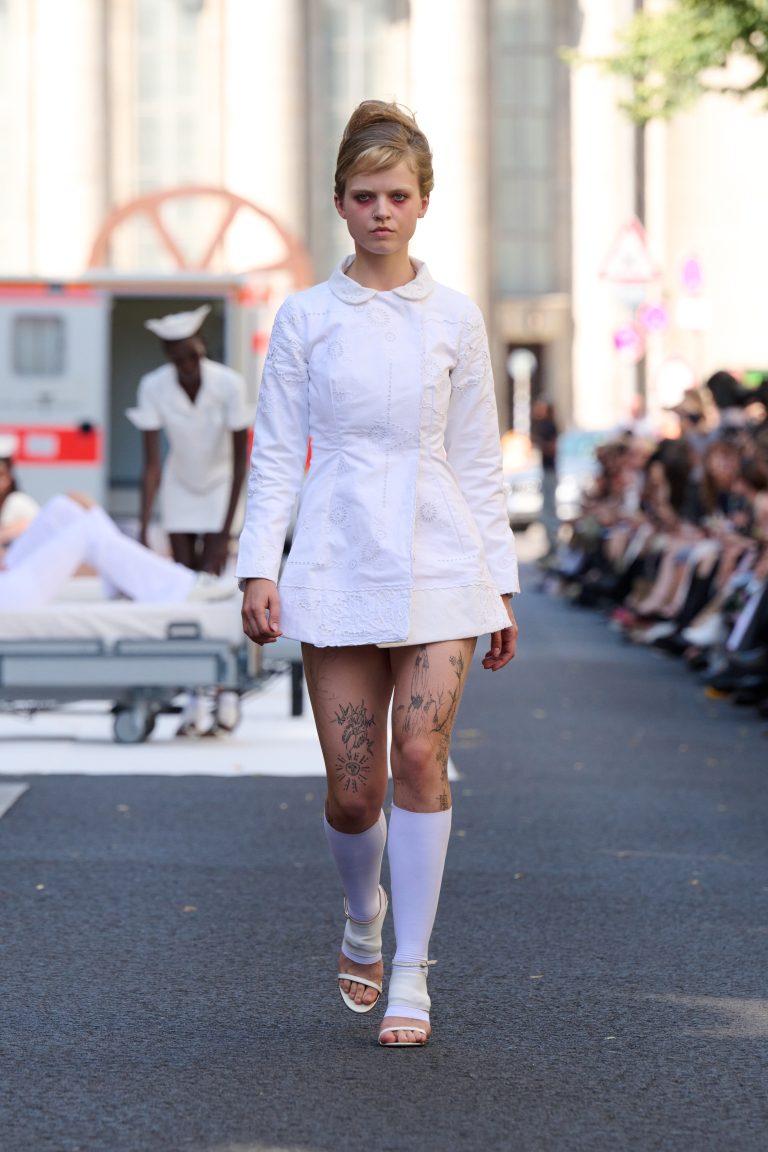 Platte x Clara Colette Miramon_SS26_Look004_by_ James Cochrane_for_BFW_PRESS