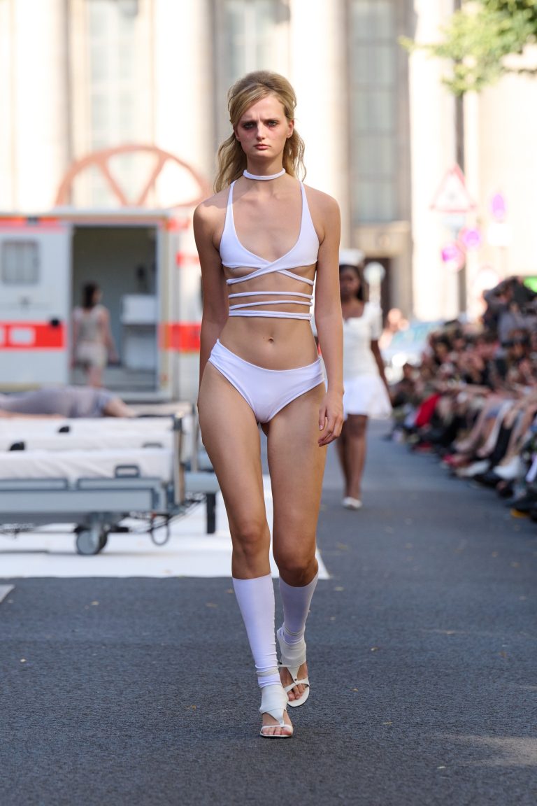 Platte x Clara Colette Miramon_SS26_Look007_by_ James Cochrane_for_BFW_PRESS